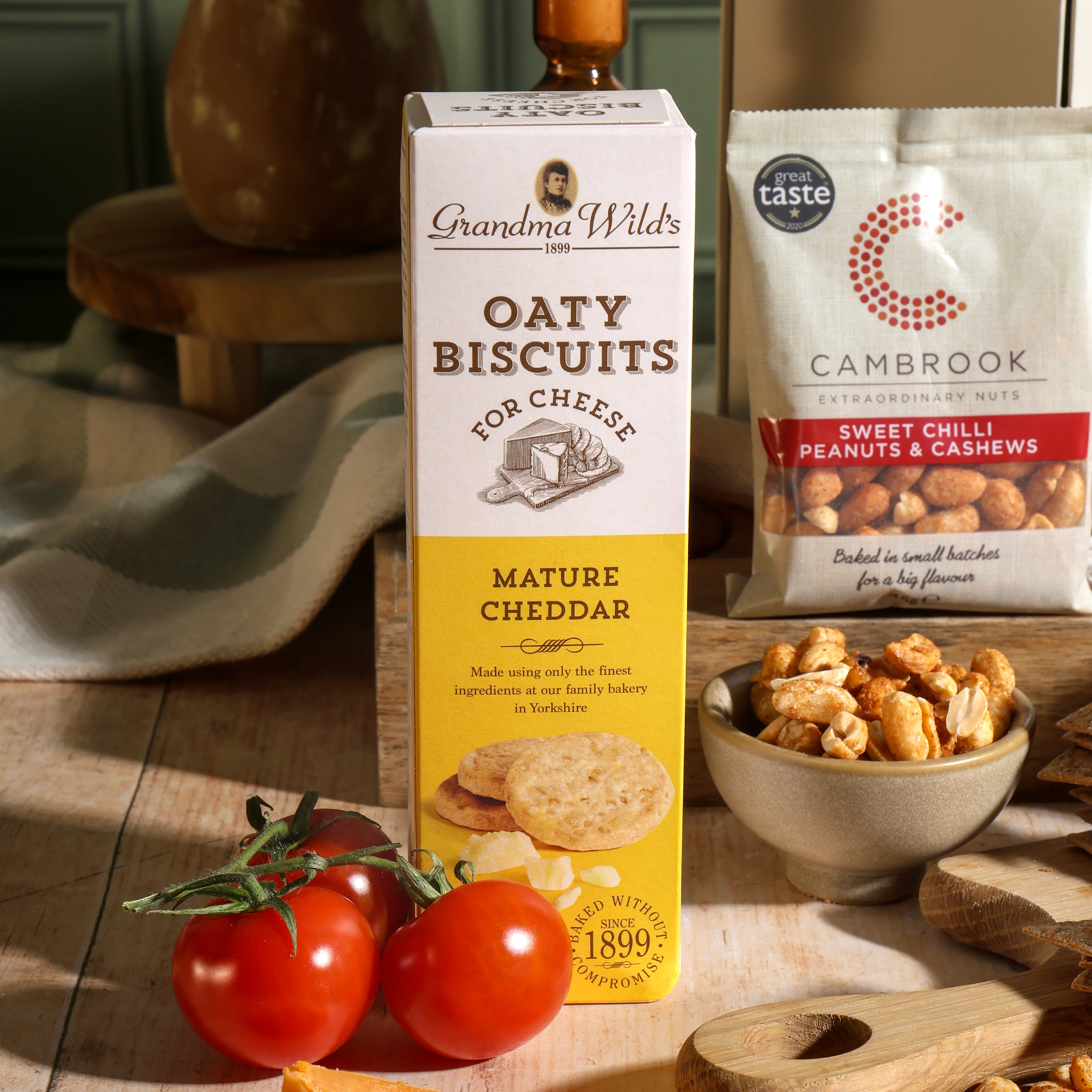 Cheese and Nibbles Gift - Image 4