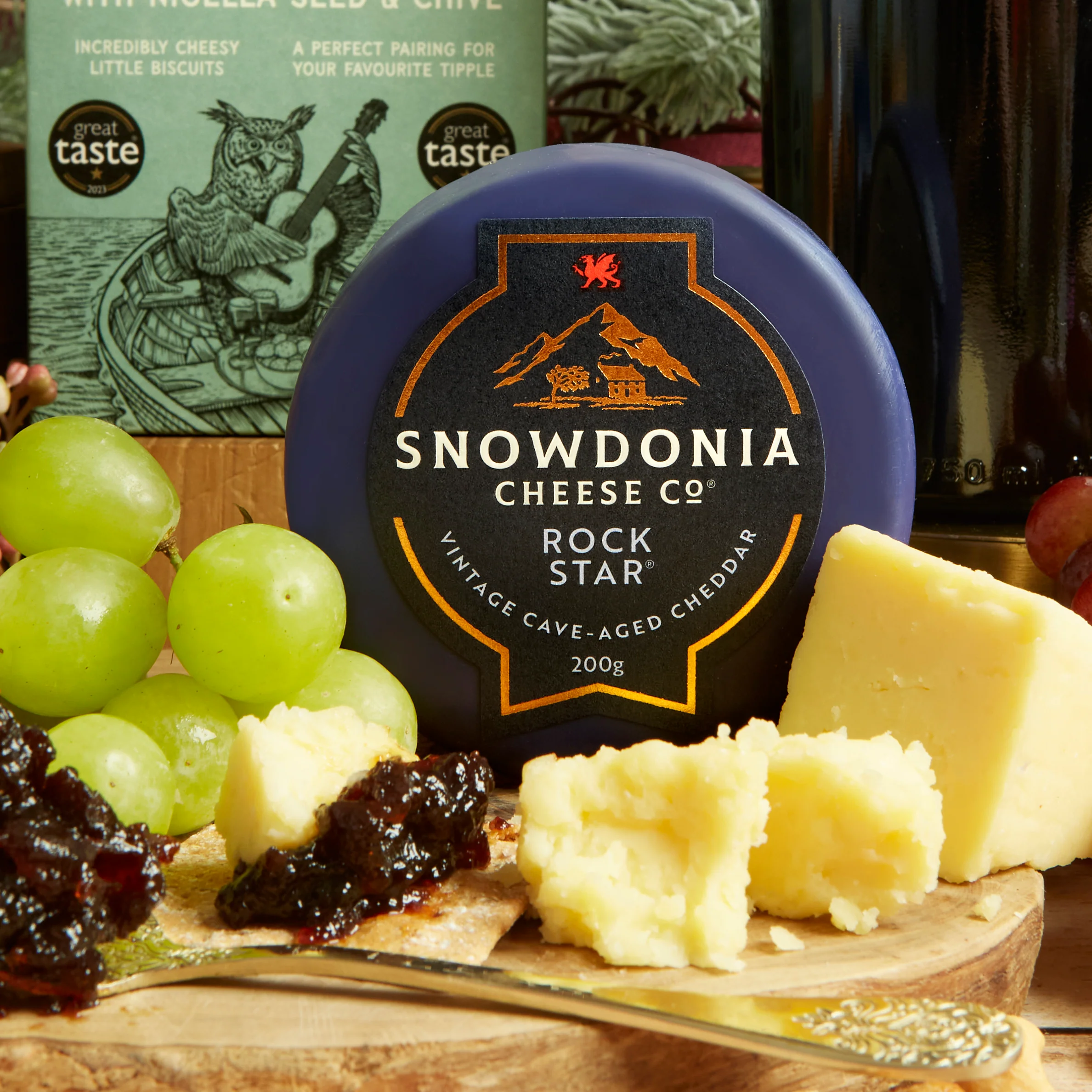 Christmas Eve Wine & Nibbles Gift Basket - Image 8