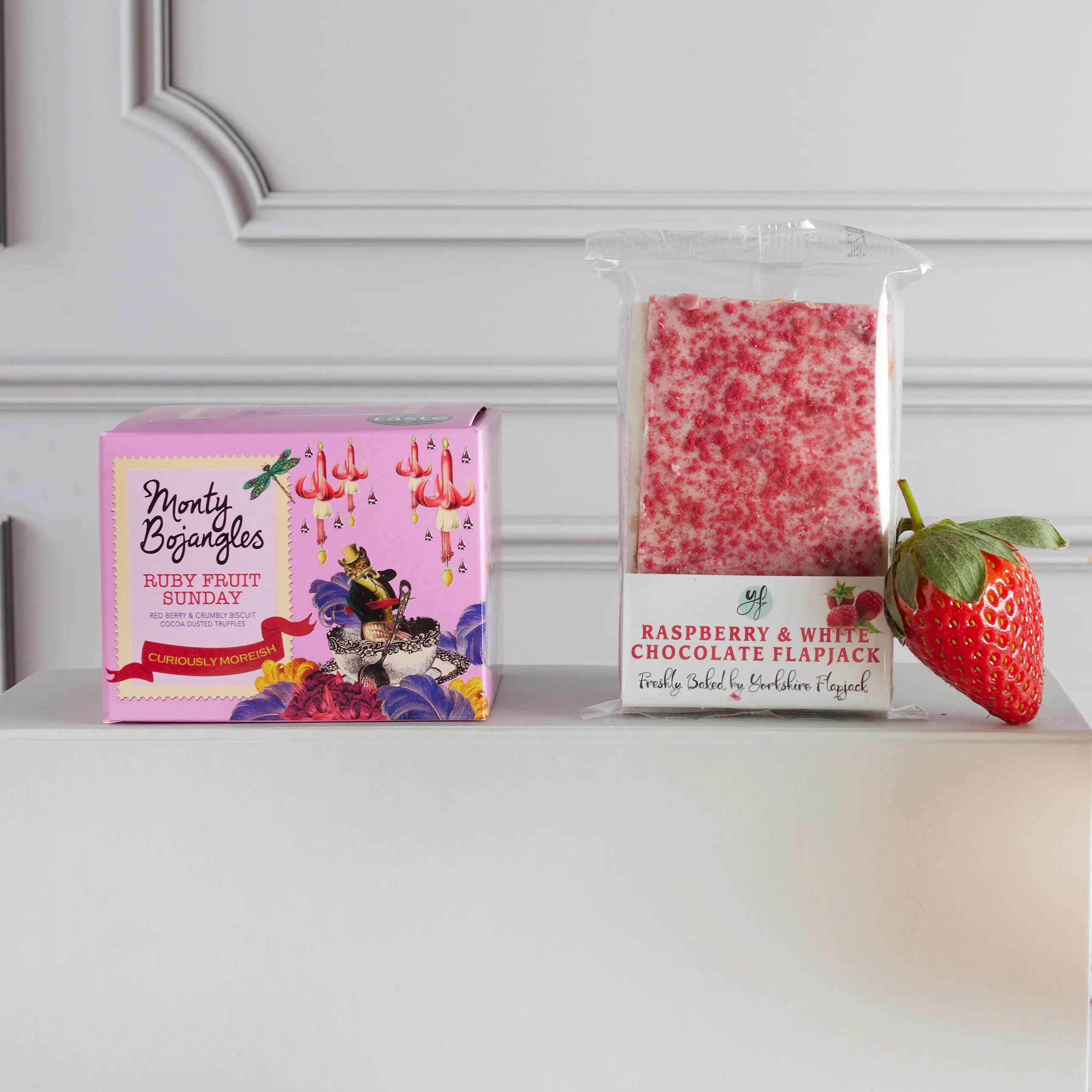 Gin & Treats Hamper for Her - Image 4