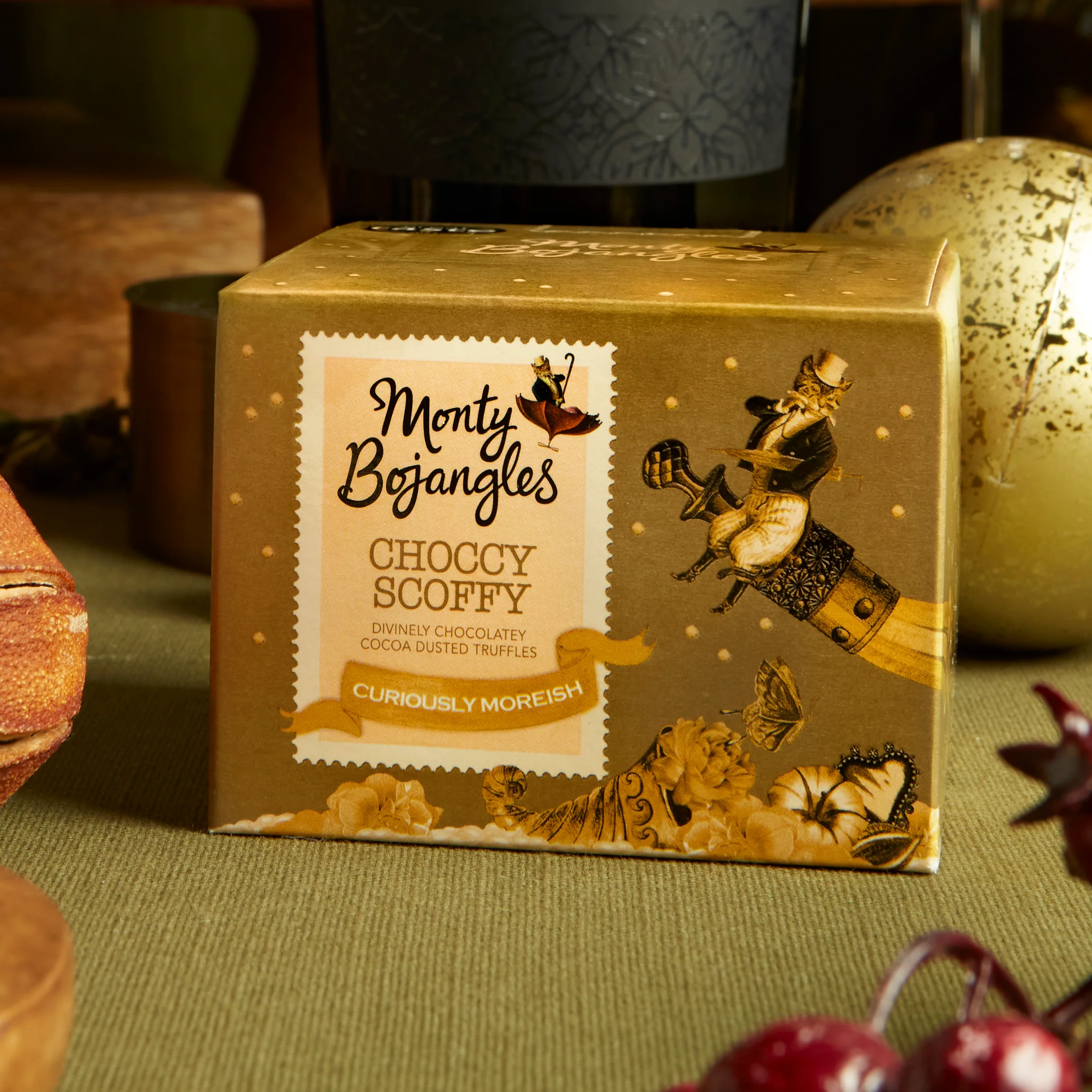 Holly Jolly Christmas Box - Image 13
