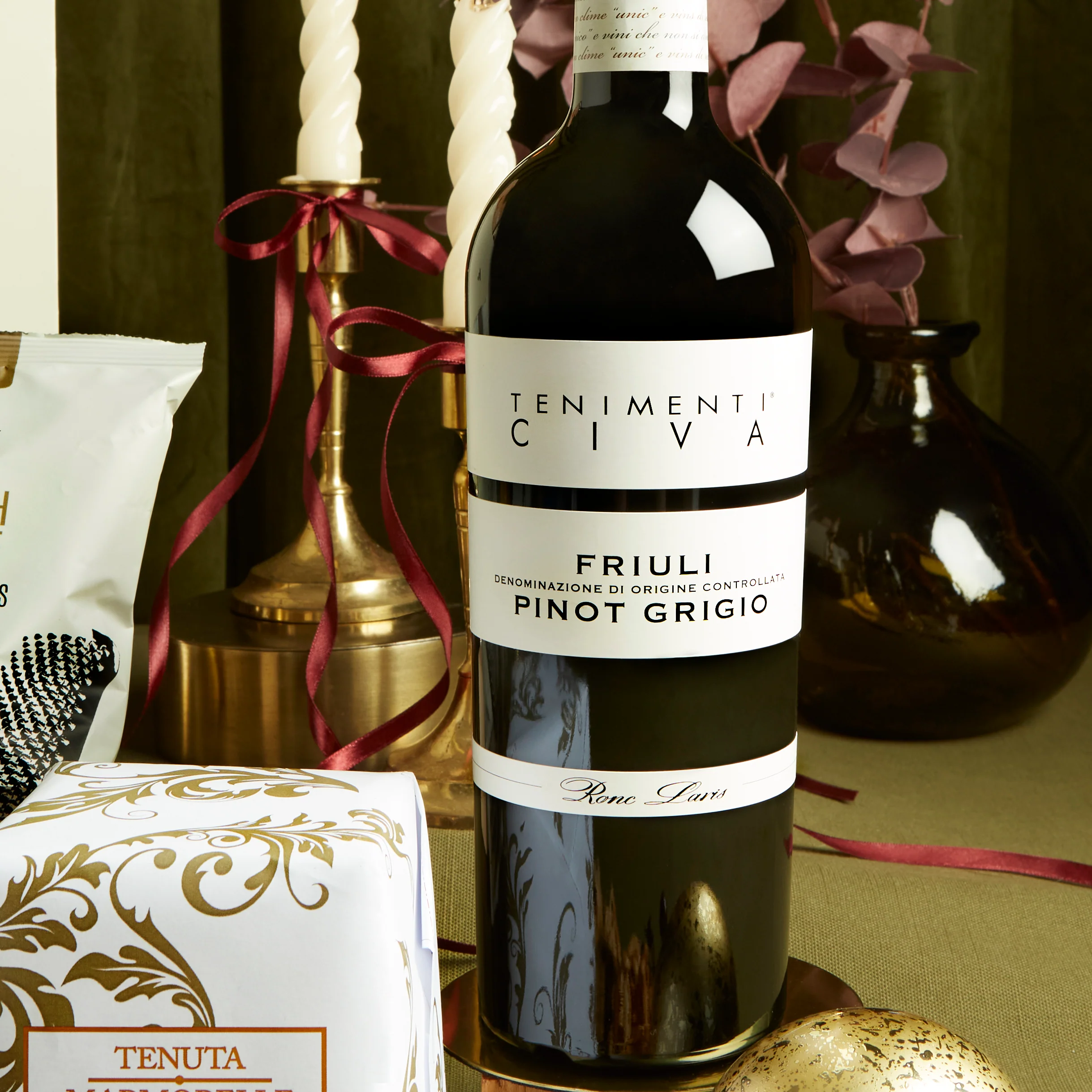 Let it Snow Christmas Hamper - Image 2