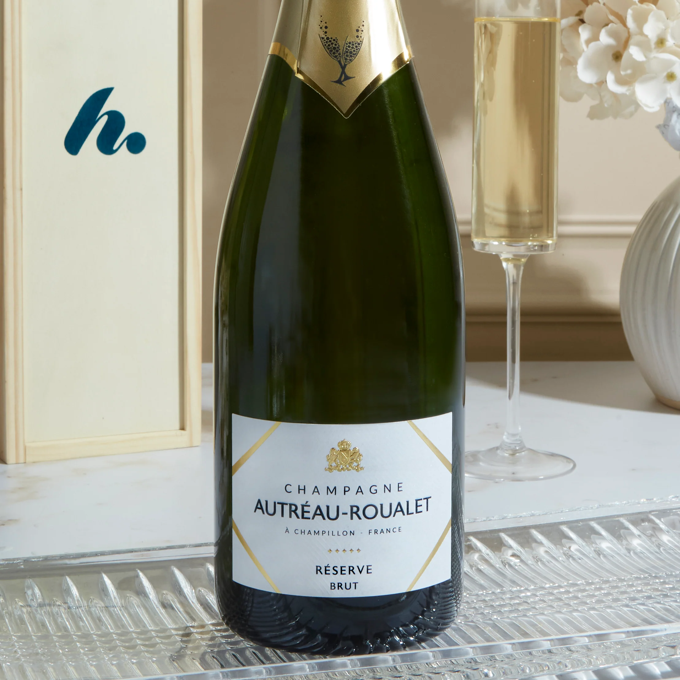 The Luxury Champagne Wooden Gift Box - Image 4