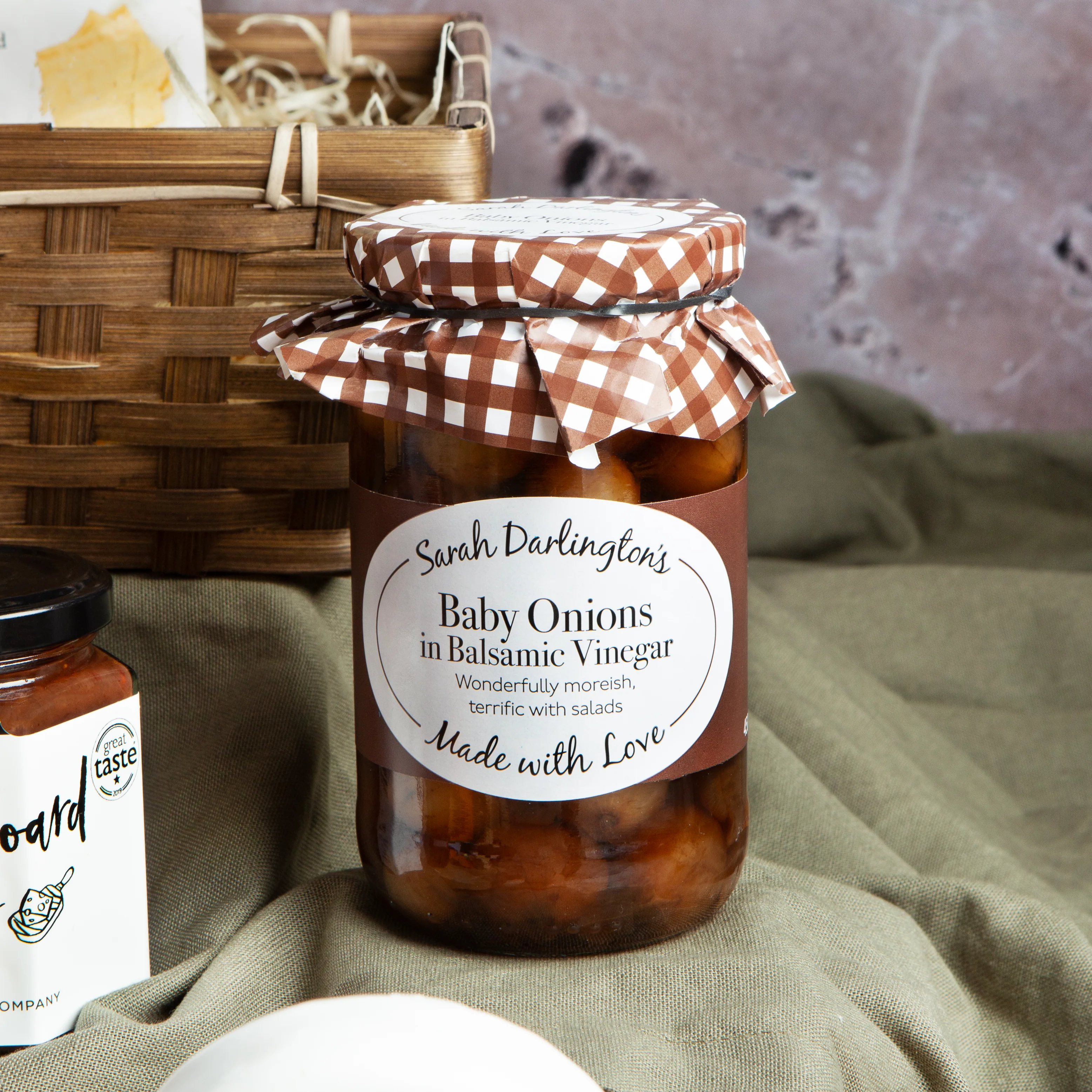 Luxury Cheeseboard Gift Hamper - Image 8
