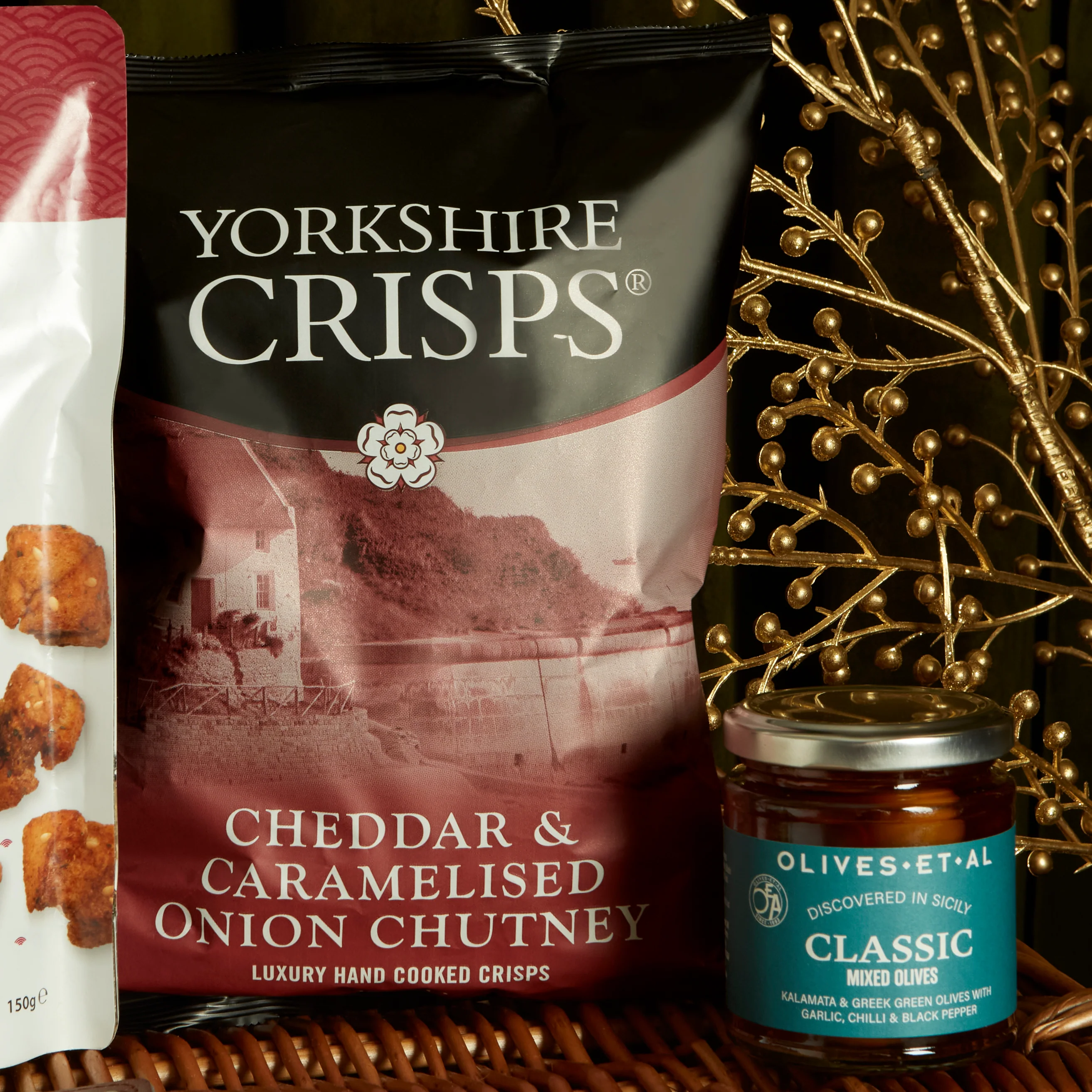 Luxury Family Sharing Christmas Hamper - Image 12