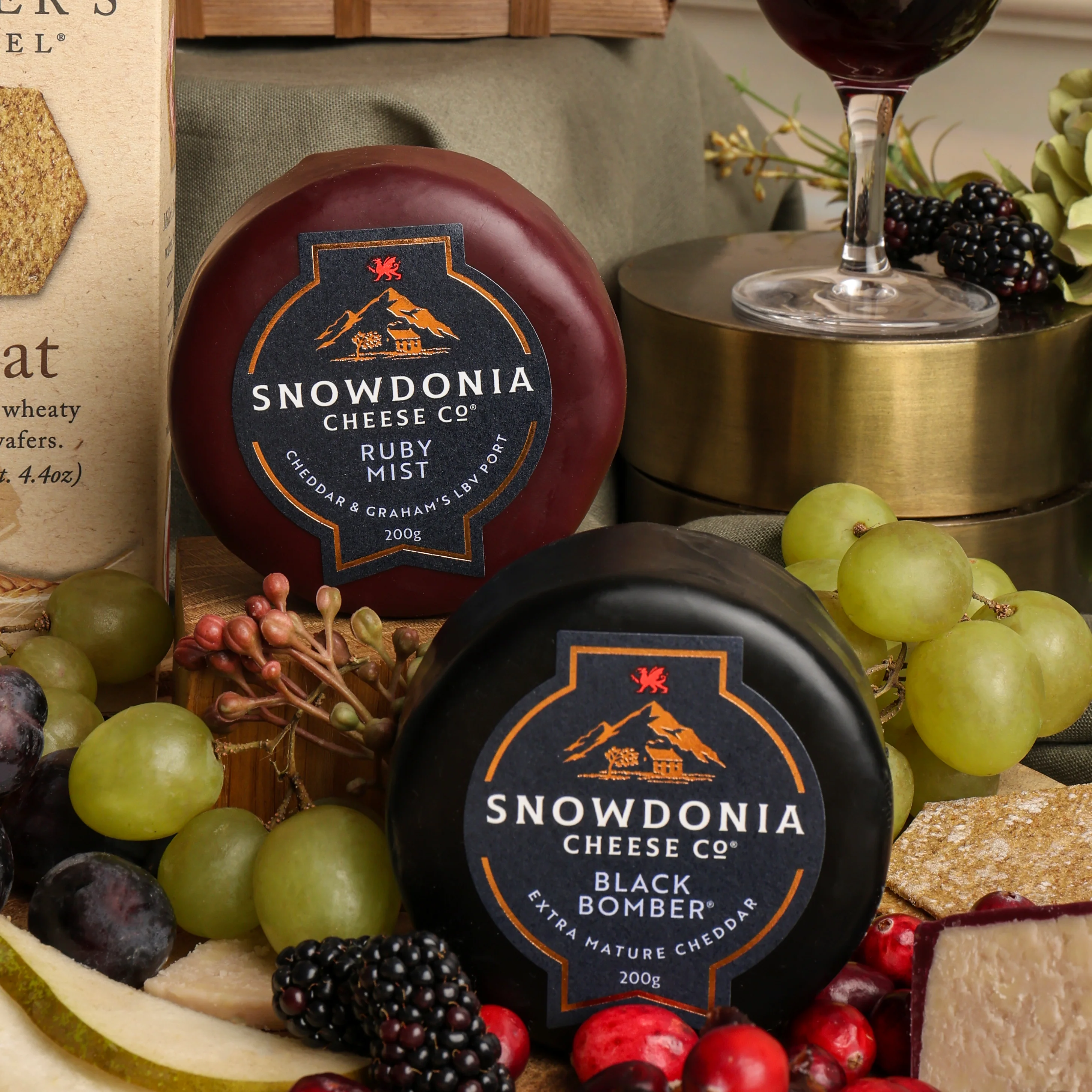Luxury Port & Cheese Hamper - Image 3