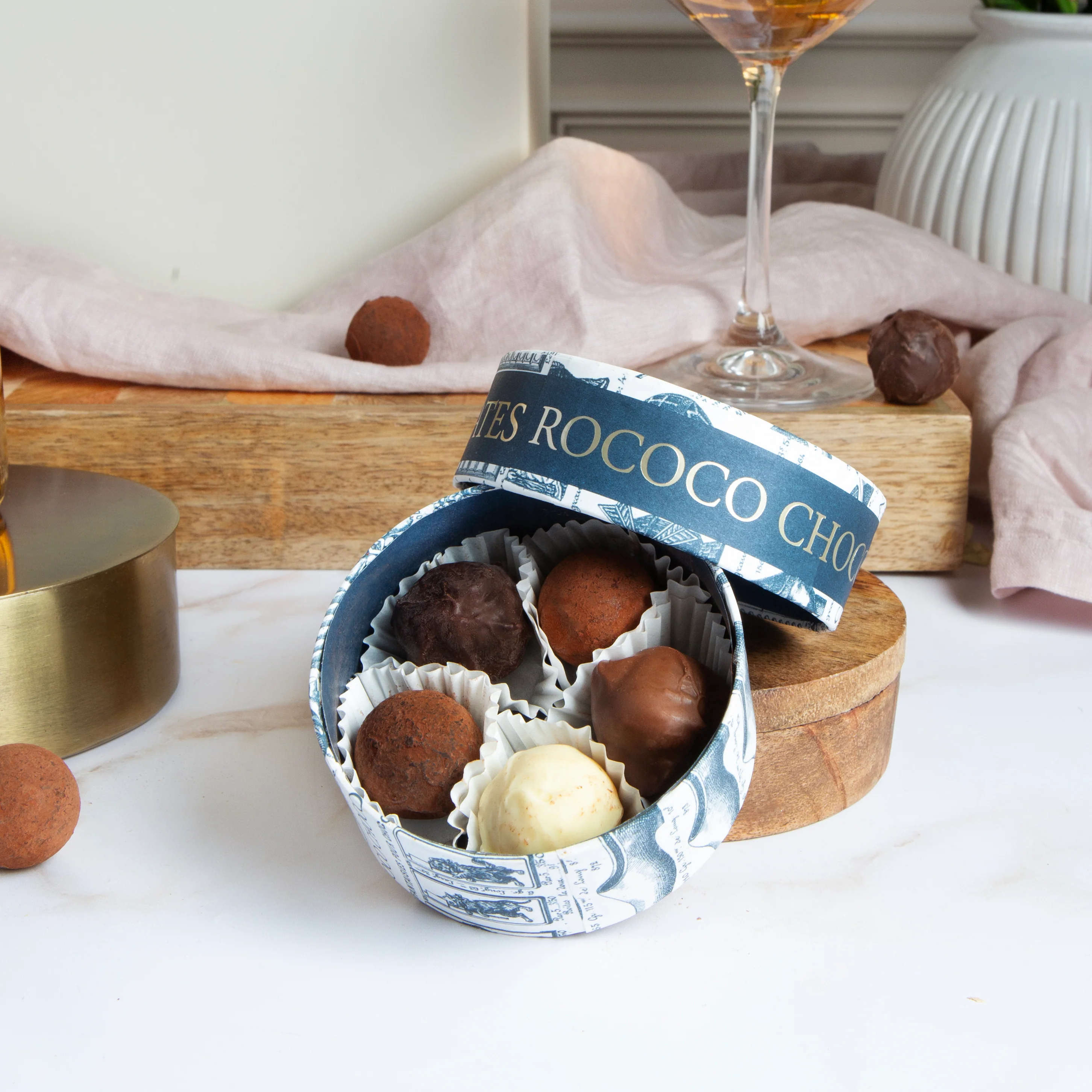 Luxury Rosé and Chocolates Gift Box - Image 3