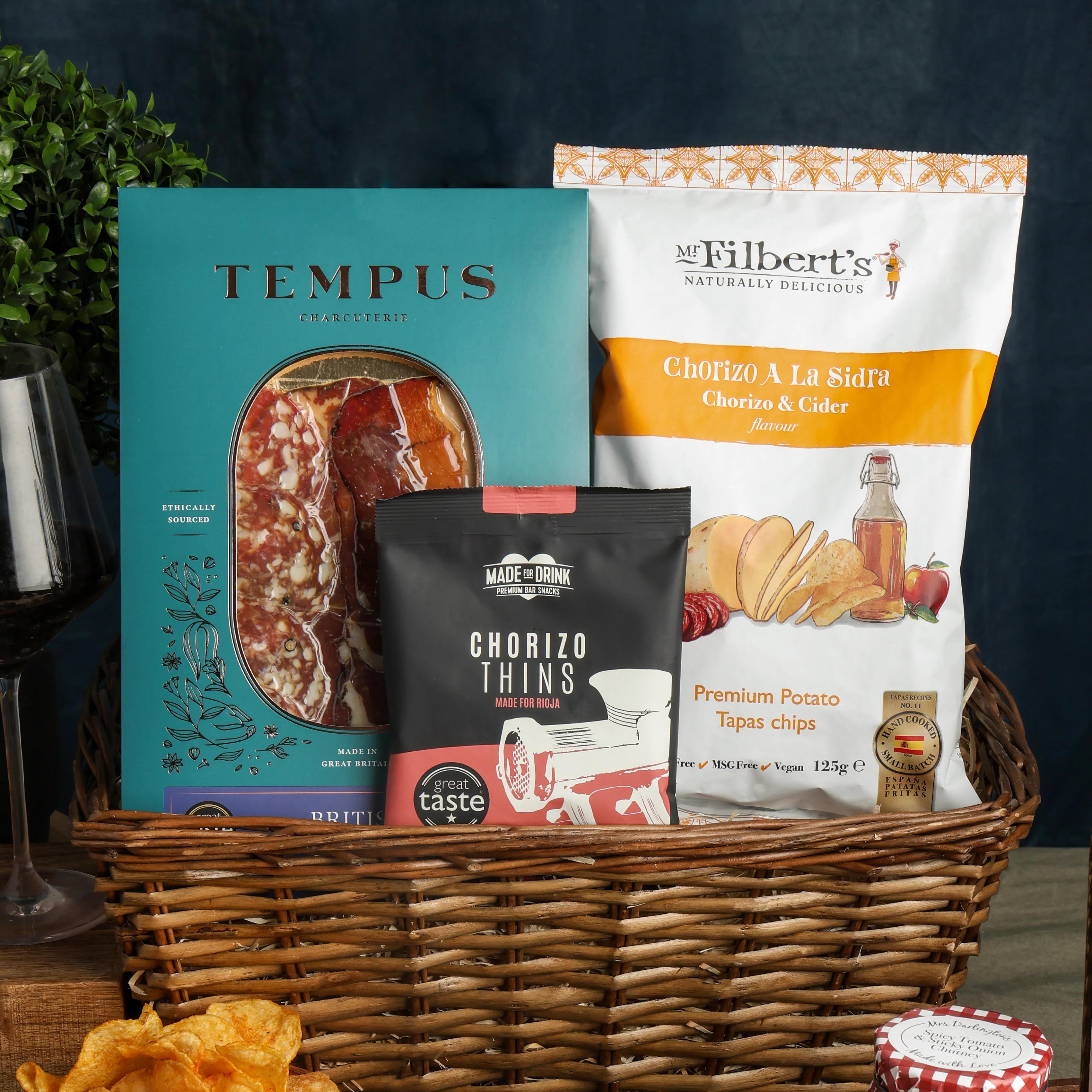 Red Wine & Charcuterie Hamper - Image 4