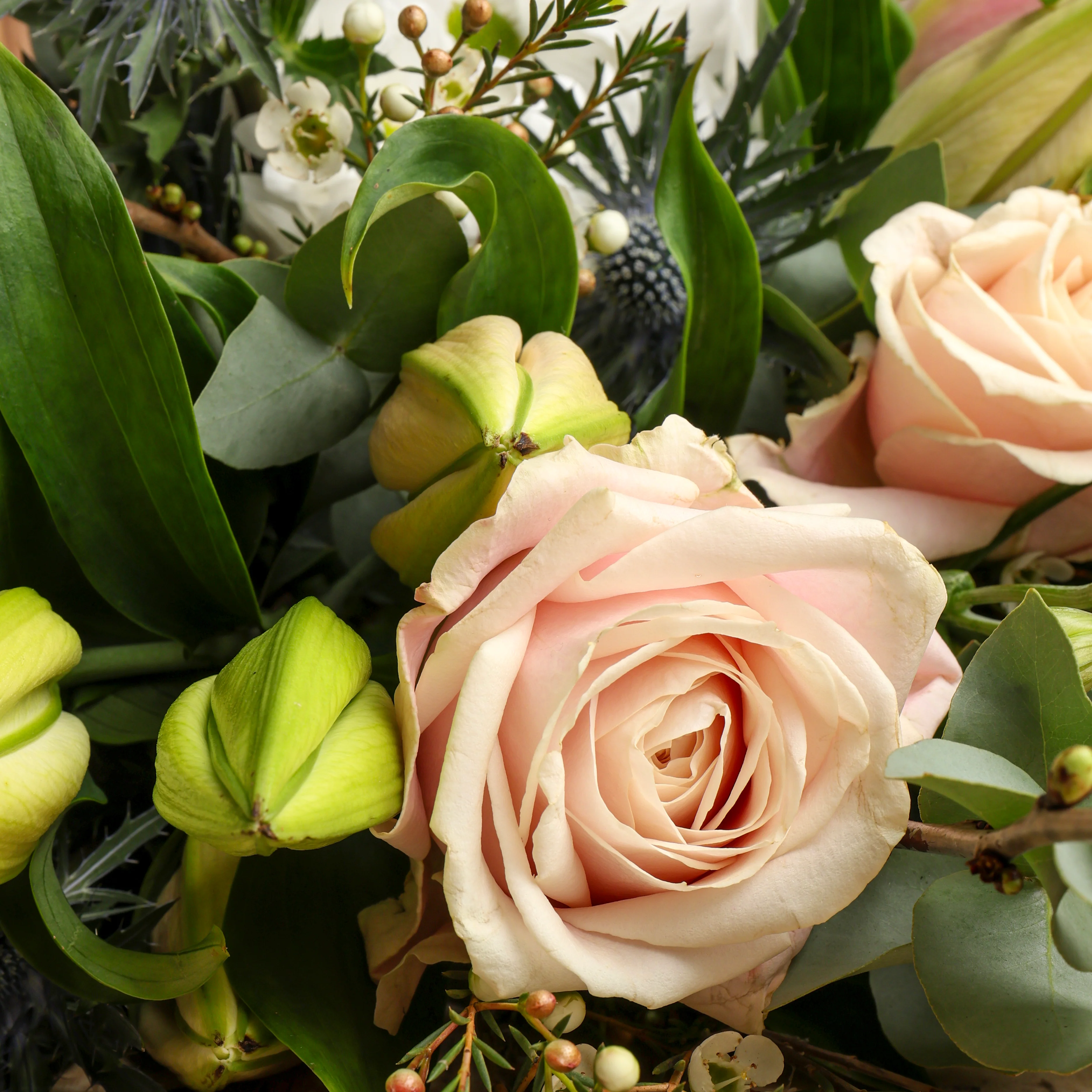 Seasonal Flower Bouquet - Image 3