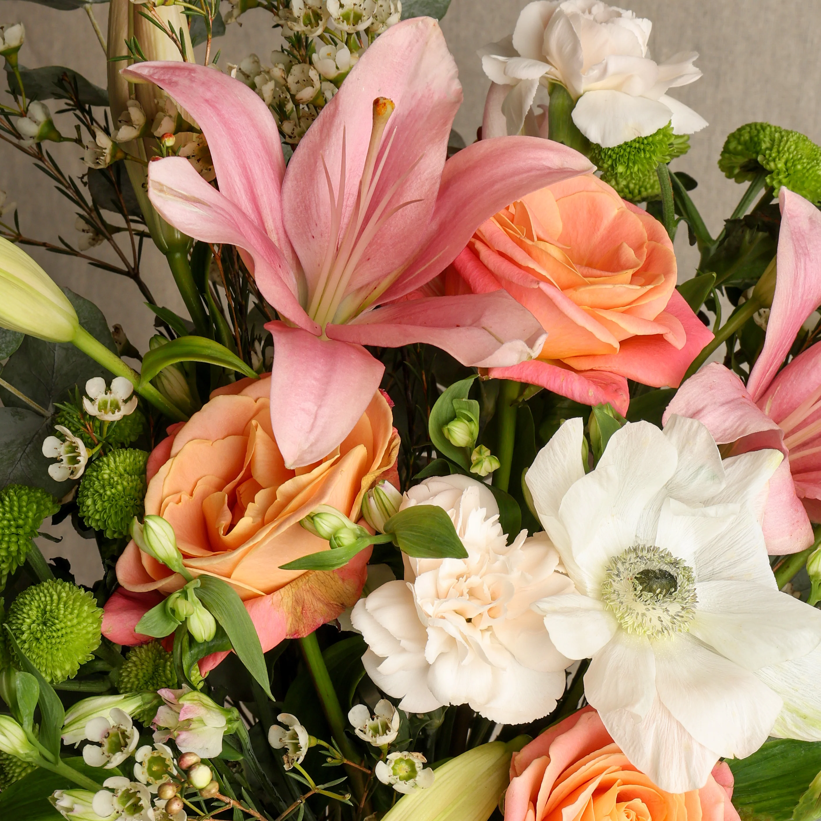 Seasonal Flower Bouquet - Image 5