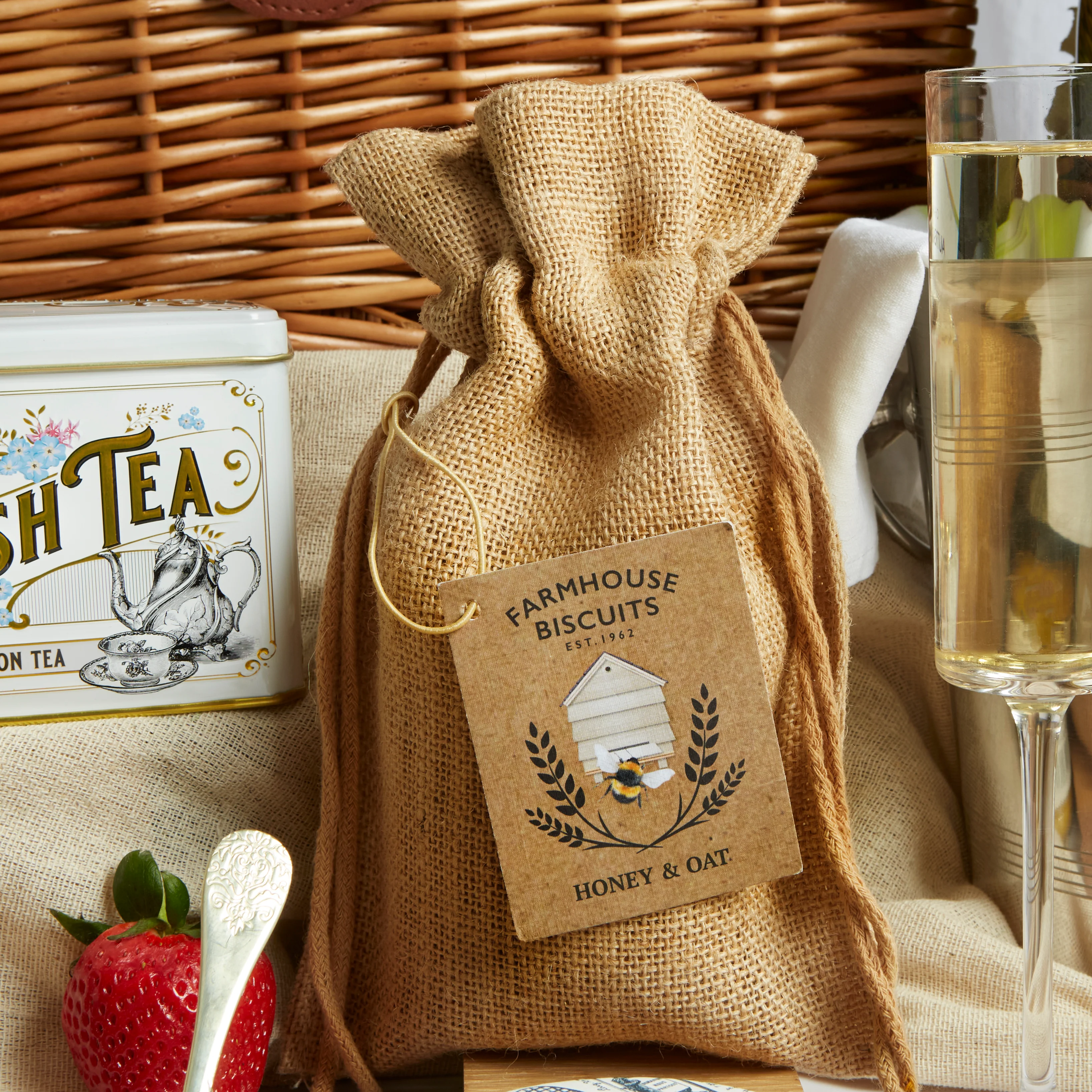 The Luxury Champagne Celebration Hamper - Image 7