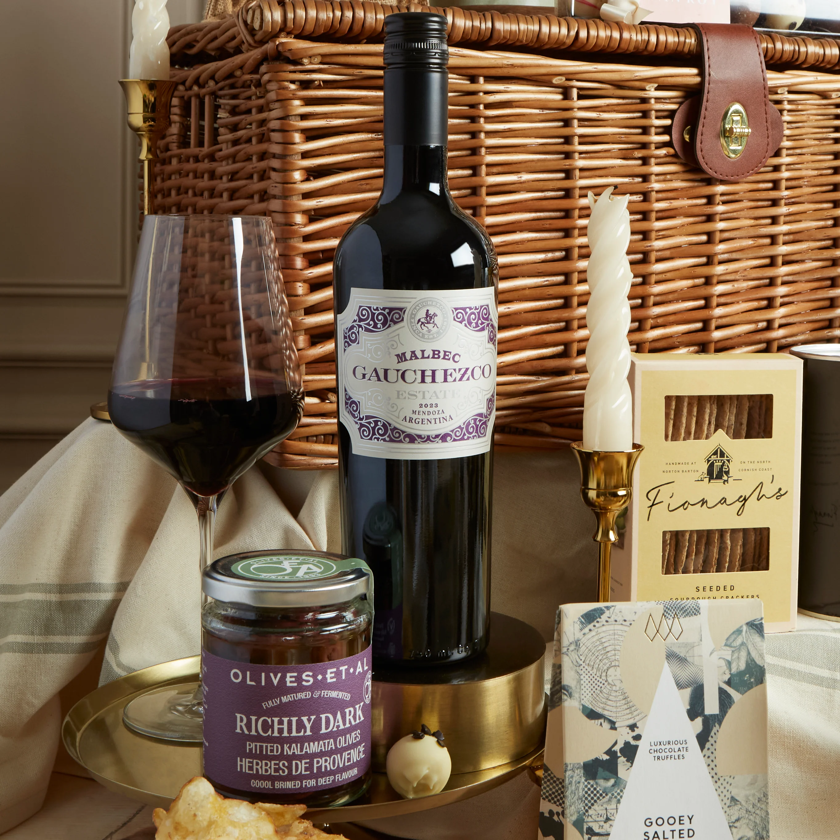 The Deluxe Food and Wine Hamper - Image 3