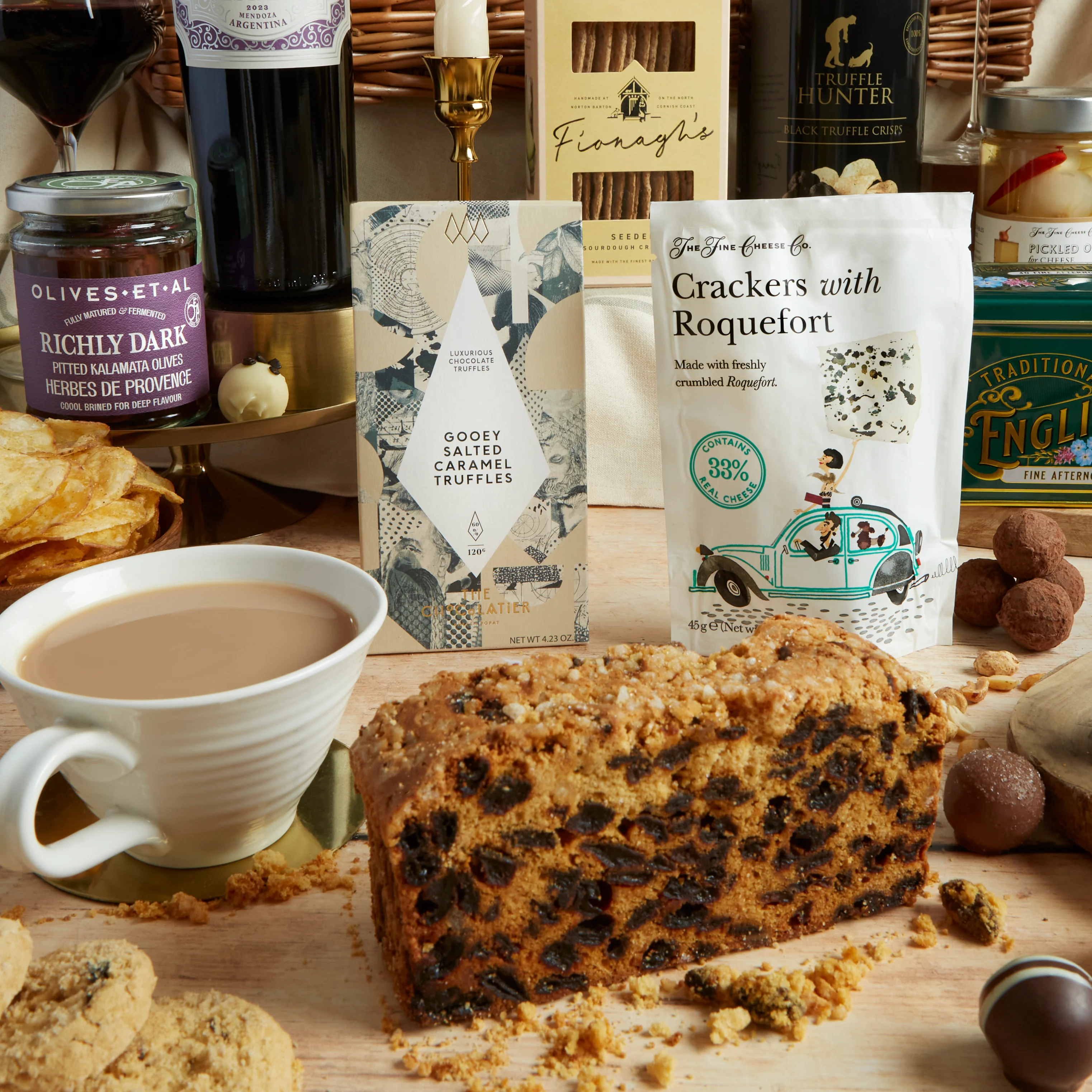 The Deluxe Food and Wine Hamper - Image 9