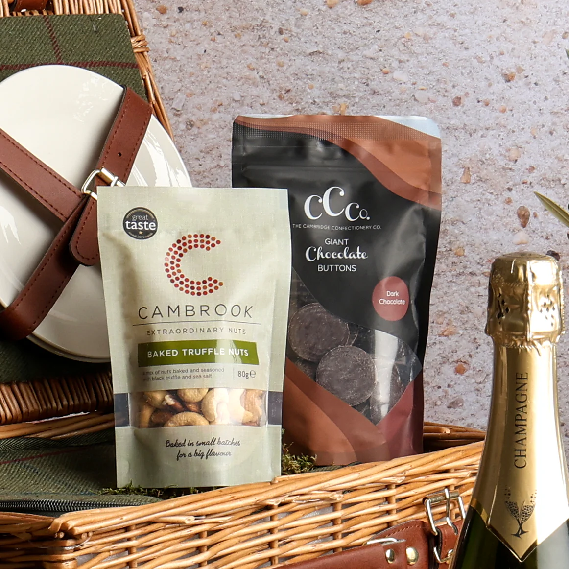 The Perfect Pairing Champagne Picnic Hamper - Image 7
