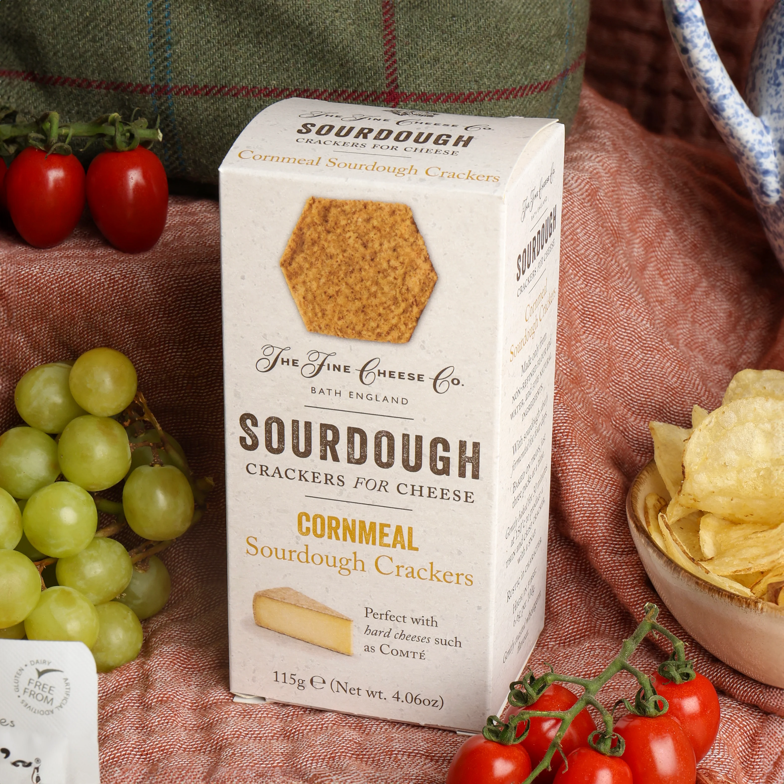 The Ploughman's Picnic Hamper - Image 4