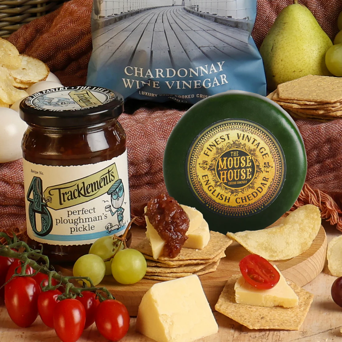 The Ploughman's Picnic Hamper - Image 6