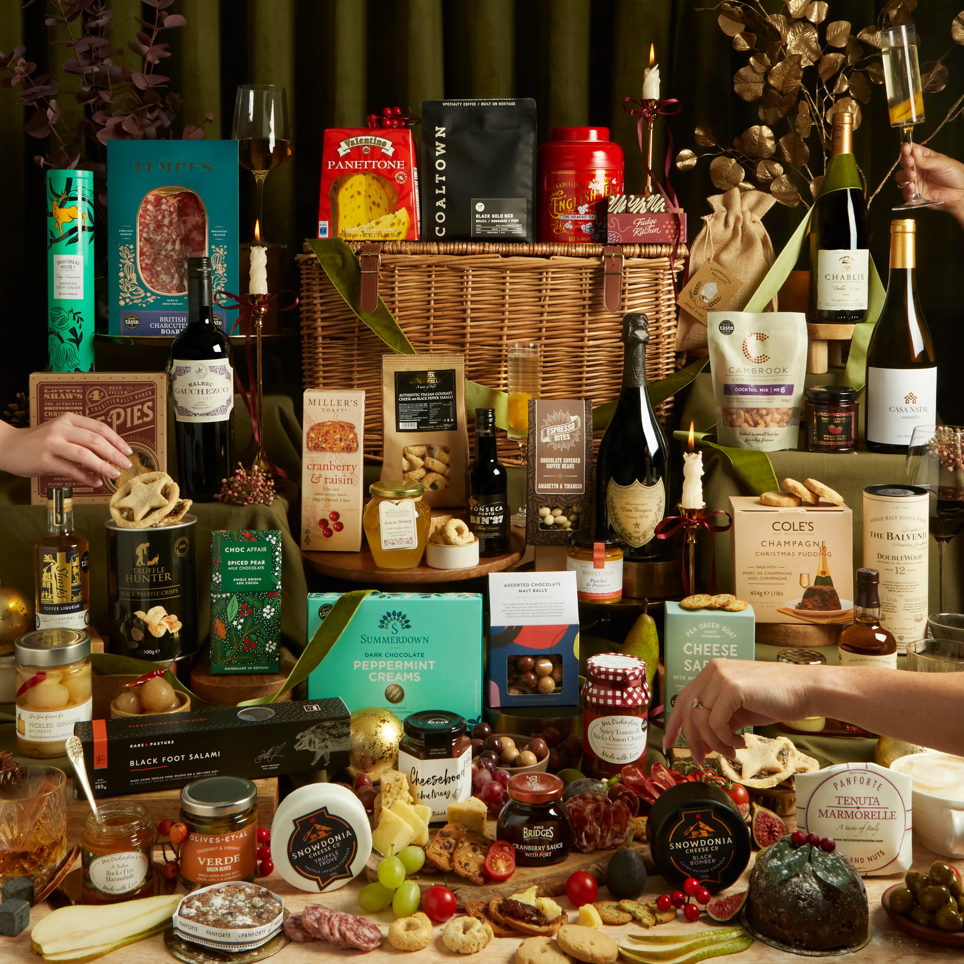 The Ultimate Christmas Hamper - Image 10