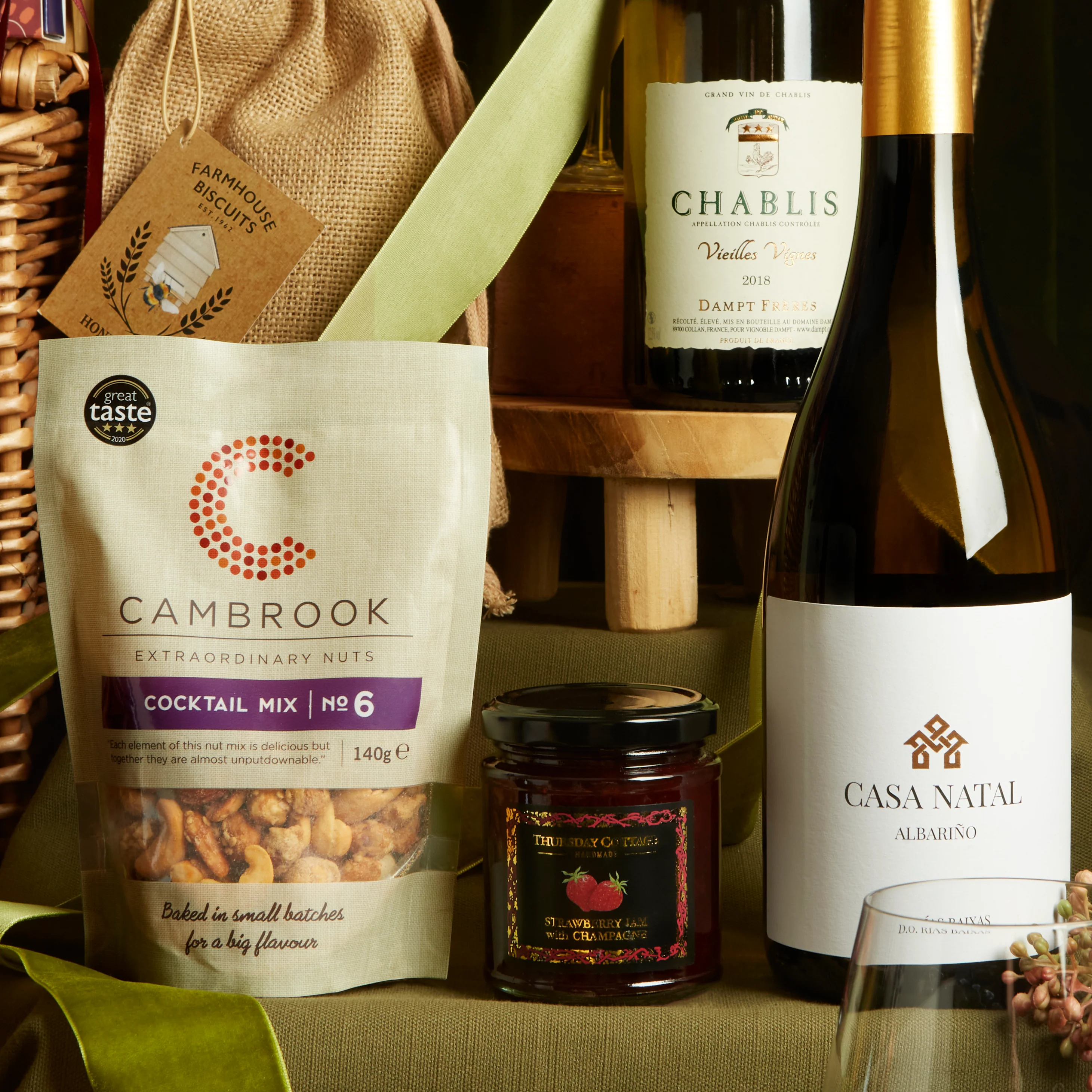 The Ultimate Christmas Hamper - Image 17