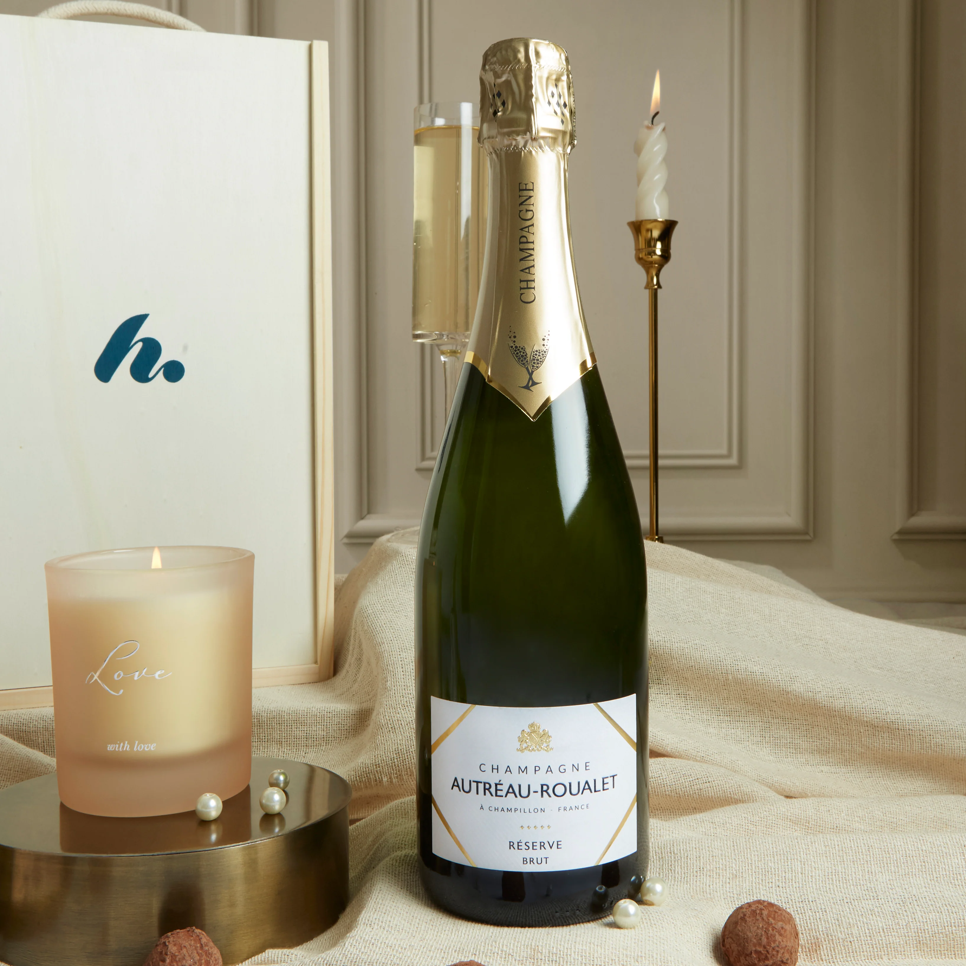 The Wedding Champagne & Treats Gift Box - Image 3